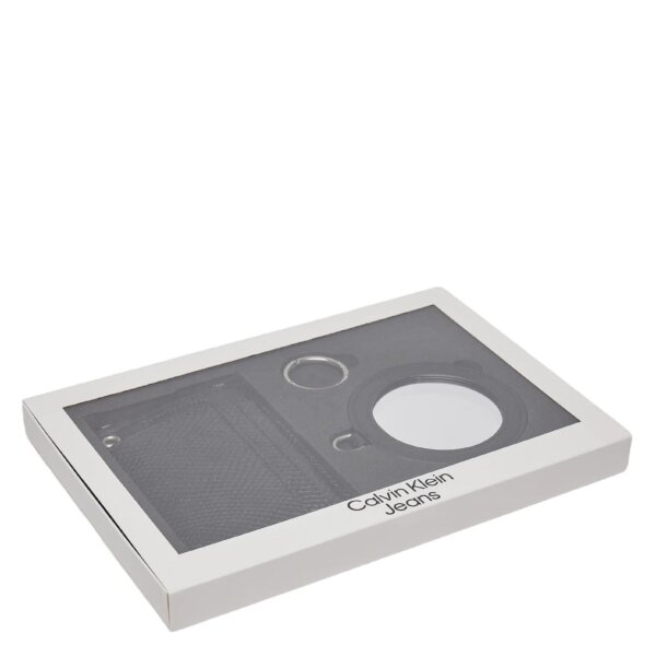Calvin Klein Jeans - Calvin Klein Jeans  Women Wallet